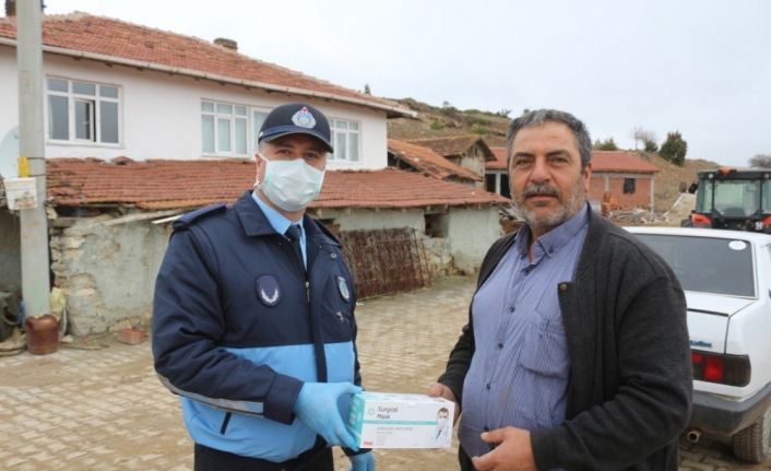 İnönü’de maskeler halkın ayağına gidiyor