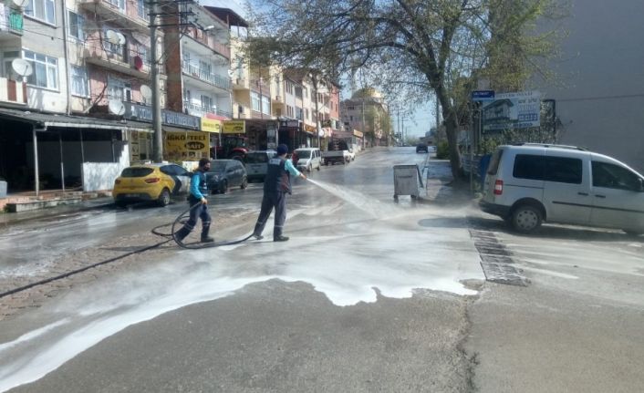 İzmit’te korona virüsle mücadele çalışmaları sürüyor