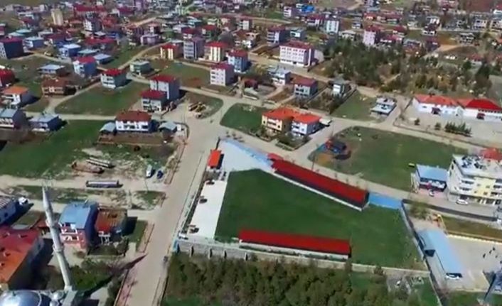 Karantinaya alınan Tufanbeyli ilçesinde drone destekli denetim