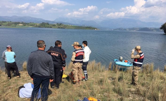 Karatepe Aslantaş baraj gölünde kaybolan liseli gencin aranmasına ara verildi