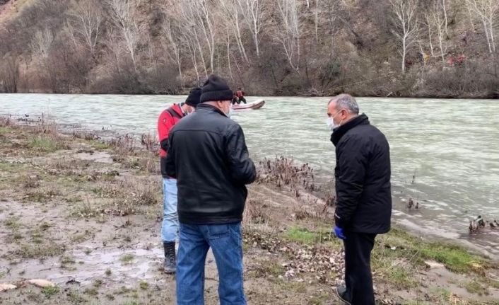 Kayıp Uzman Çavuş Güneş’i arama çalışmaları sürüyor