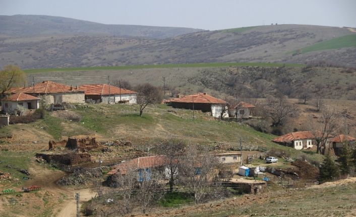 Kırıkkale’nin Dağsolaklı köyüne giriş ve çıkışlar durduruldu