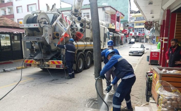 Kocaeli’de altyapı hatları temizleniyor