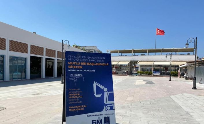 Kuşadası’nda ’Balıkçılar Meydanı" tamamlanıyor