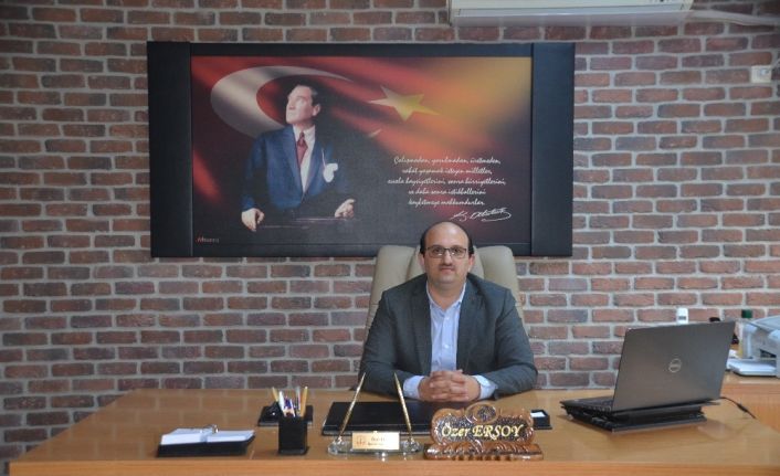 Müdür Özer Ersoy: “Okullarımızı evlere taşıyoruz”