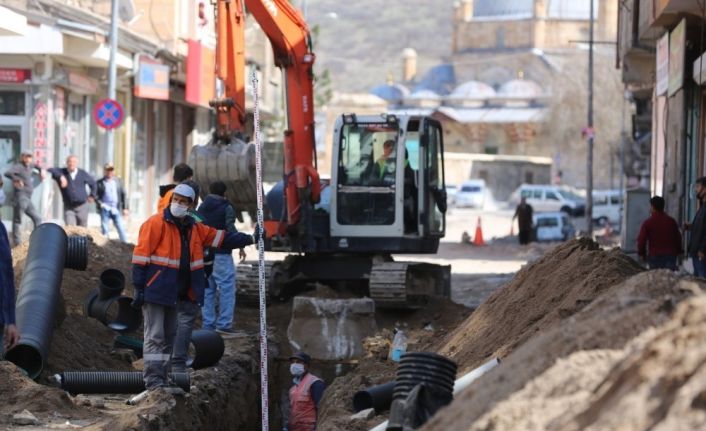 Nevşehir sağlıklı ve sağlam bir altyapıya kavuşuyor