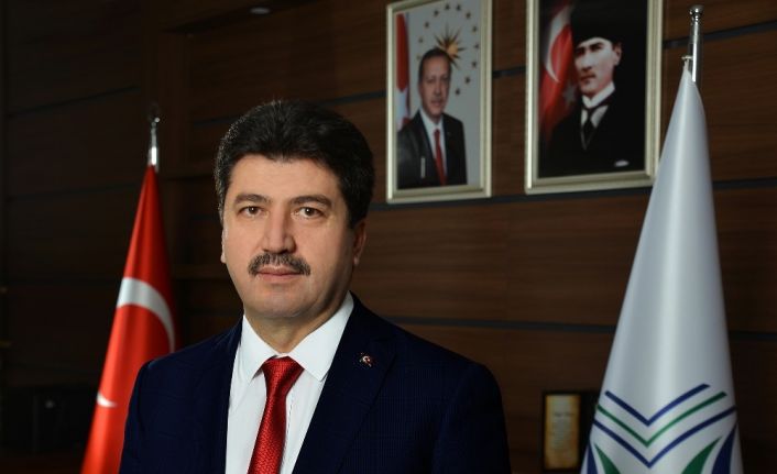 Rektör Sarıbıyık: “Nitelikli sağlıkçılar yetiştireceğiz”