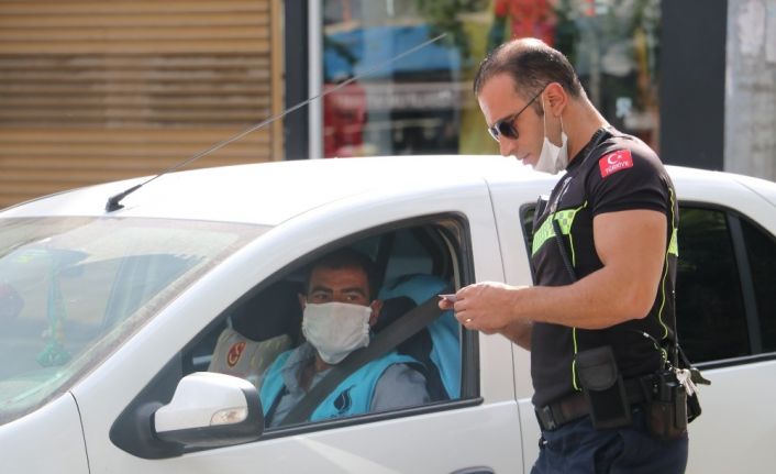 Şanlıurfa’da kısıtlamalara uymayan 909 kişiye para cezası kesildi