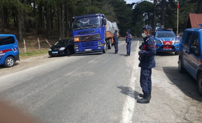 Yol kontrolleri aralıksız devam ediyor