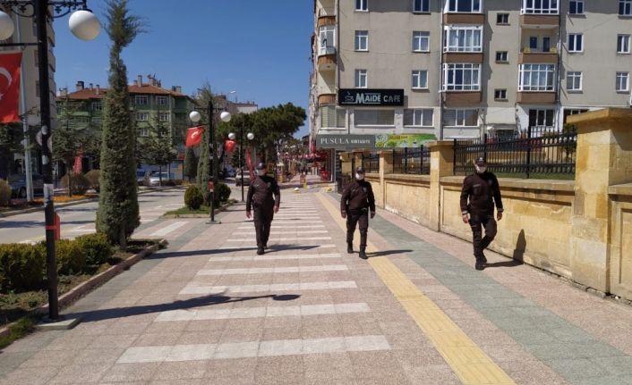 Yozgat’ta cadde ve sokaklar polis ve bekçilere kaldı