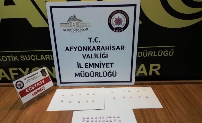 Afyonkarahisar’da sokak satıcılarına operasyon