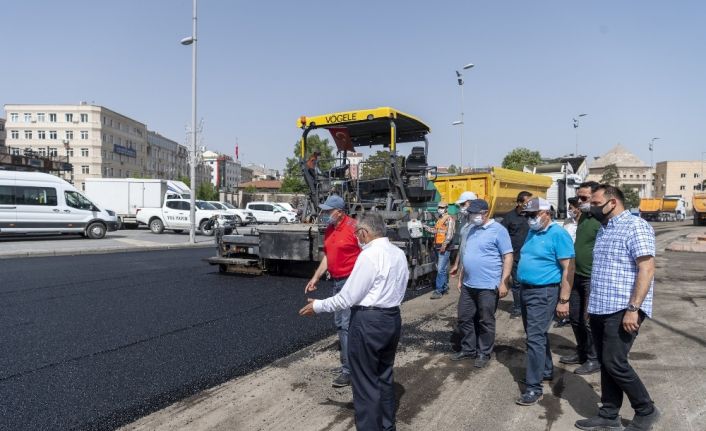 Başkan Büyükkılıç, asfalt çalışmalarını yerinde inceledi