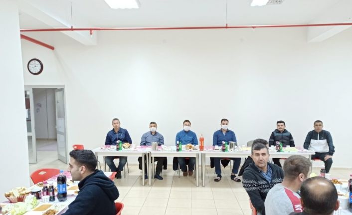 Başsavcı Dönmez, izolasyon sürecindeki infaz koruma memurlarıyla iftar yaptı