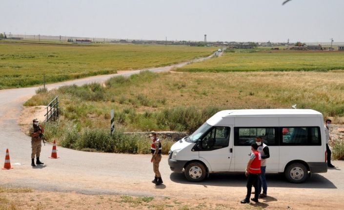 Bayram tatili için geldiği köyü karantinaya alındı