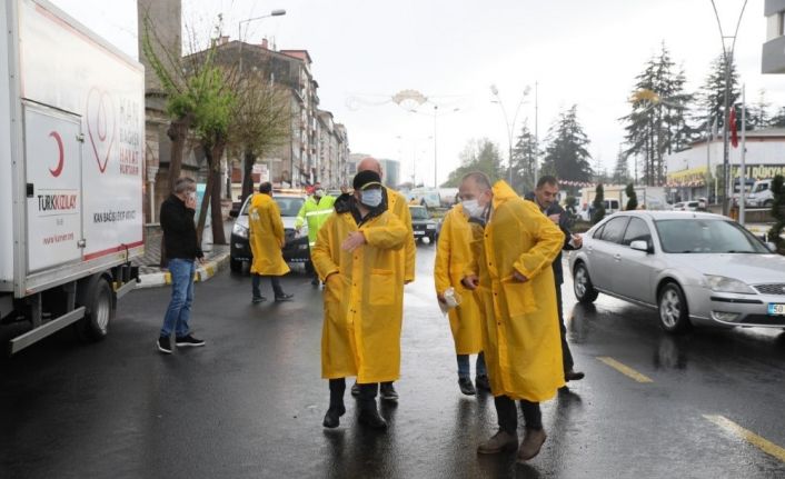 Belediye ekipleri yağış ile birlikte teyakkuza geçti