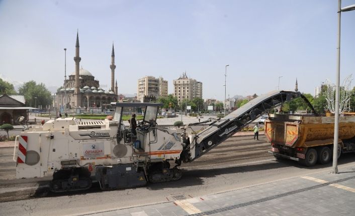 Büyükşehir, kısıtlamalarda da çalışmalara devam ediyor