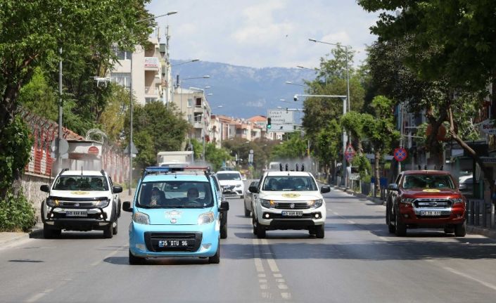 En kalabalık ilçede dezenfekte arttı vaka sayısı düştü