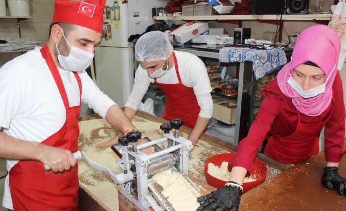 Hatay’ın Ramazan tatlısı: "Küncülü helva"