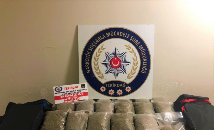 İstanbul’dan getirdiği 13 kilogram bonzai ele geçirildi