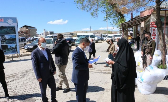 Kaymakam Mehmetbeyoğlu vatandaşların sorunlarını dinledi