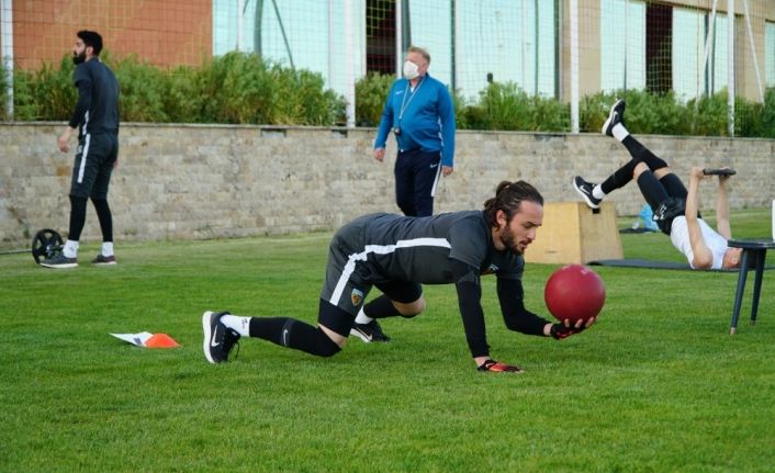 Kayserisporlu Ziya Alkurt: "Fırsatları iyi değerlendirmeliyiz"