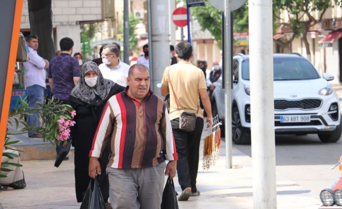 Kısıtlamanın kaldırıldığı Şanlıurfa’da yoğunluk erkenden başladı