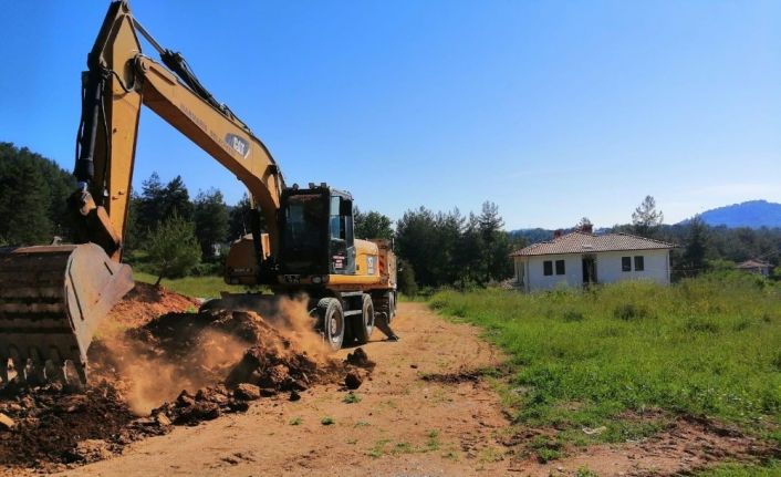 Marmaris Belediyesi Fen İşleri hız kesmiyor