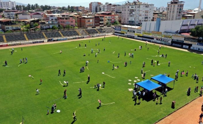 Nazilli’de çocuklar uçurtma şenliğinde buluştu