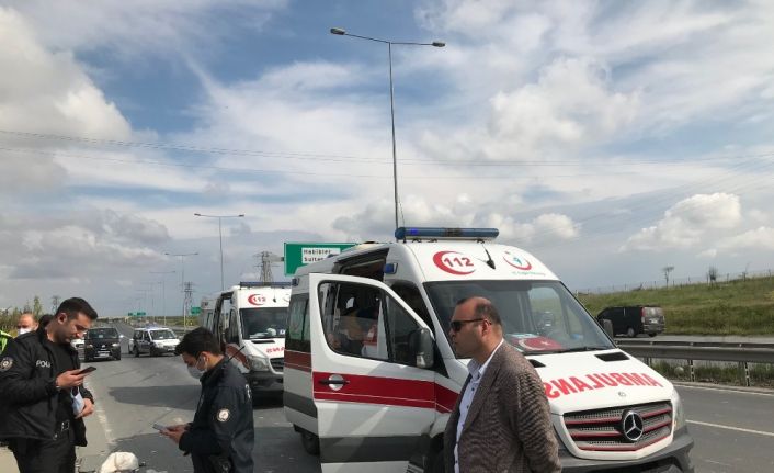 (Özel) Arnavutköy’de trafik kazası: 1’i ağır 5 yaralı