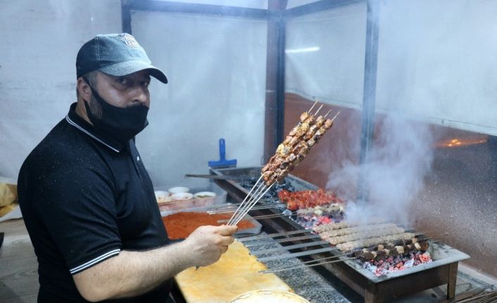 Sahurda kebap keyfi