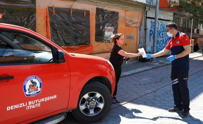 Sokağa çıkma kısıtlamasında büyükşehir belediyesi yardıma koşuyor