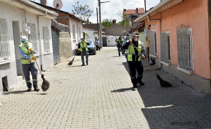 Tepebaşı’nda temizlik çalışmaları devam ediyor