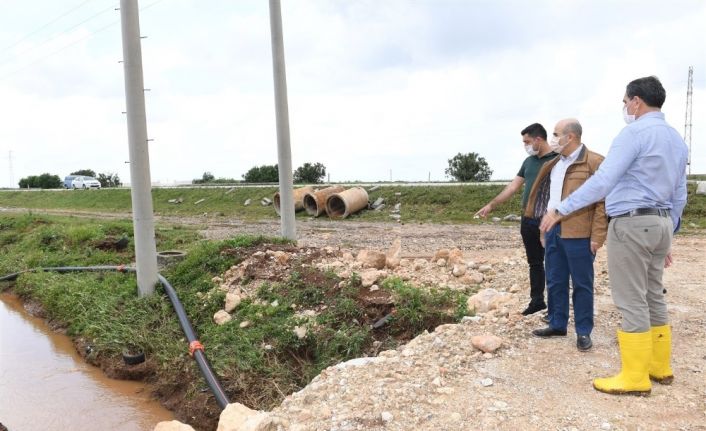 Vali Demirtaş, yağışlardan etkilenen dere yataklarında incelemelerde bulundu