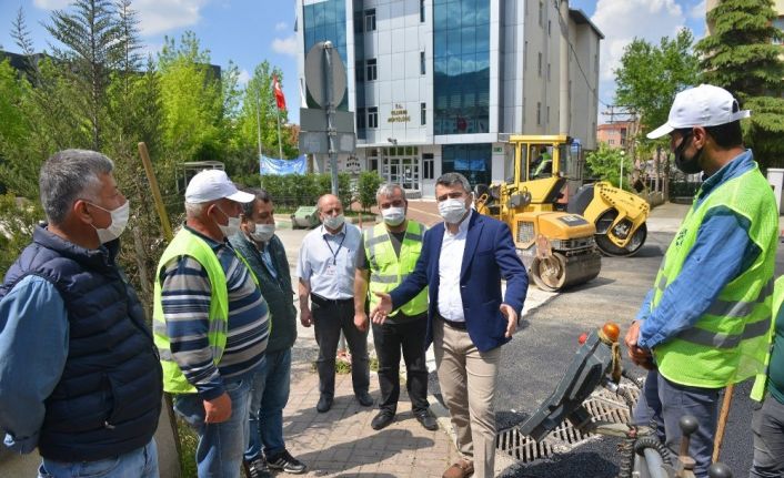 Yıldırım Belediyesi cadde ve sokakları yeniliyor