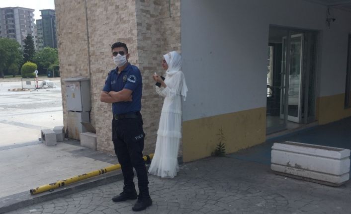 Zorla evlendirilmek istenen kız nikah salonuna polis baskınıyla kurtarıldı