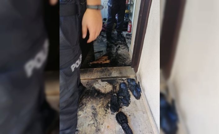 Akrabalarına ait 3 evi benzin dökerek kundaklayan şüpheli yakalandı