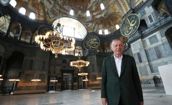 Cumhurbaşkanı Erdoğan Ayasofya Camii’nde incelemelerde bulundu