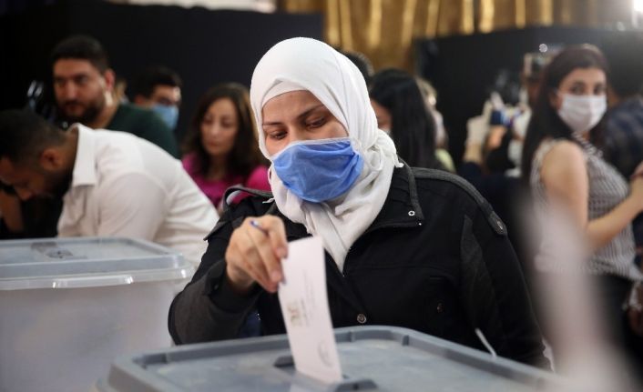 Esad rejimi parlamento seçimleri düzenliyor