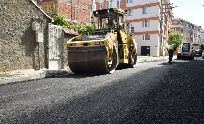 Fen İşleri ekiplerinin üst yapı çalışmaları