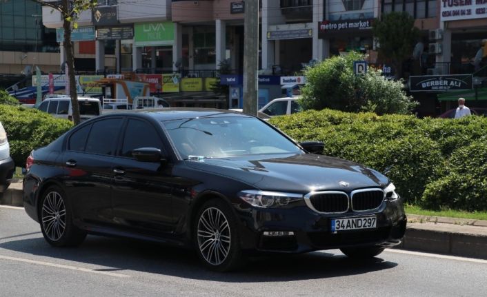 İzmir’de otomobilin çarptığı adam yaşamını yitirdi