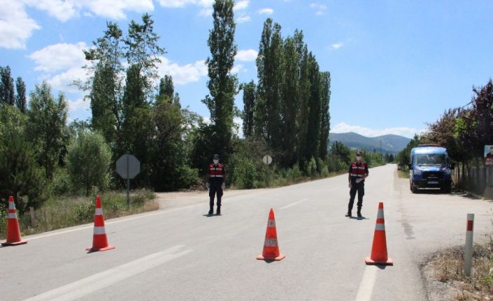 Karantinaya alınan beldede koronadan 1 kişi daha hayatını kaybetti