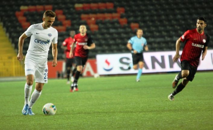 Süper Lig: Gaziantep FK: 1 - Kasımpaşa: 2 (İlk yarı)