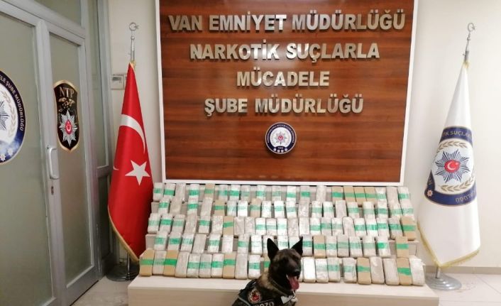 Van’da 53 kilo 200 gram eroin ele geçirildi