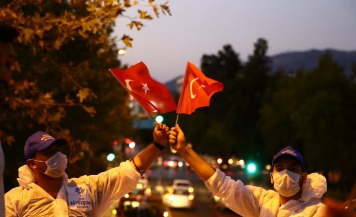 Büyükşehir Zafer Bayramı’nı coşkuyla kutladı