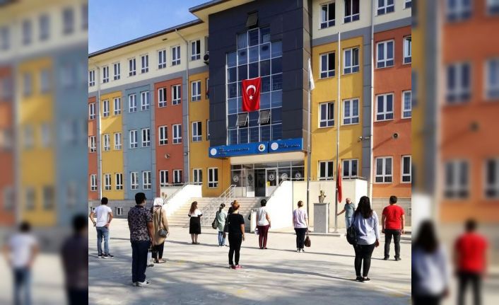 Düzce’de uzaktan eğitimin ilk ders zili çaldı