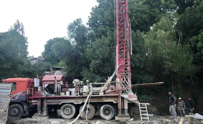 Hakkari’de içme suyu için sondaj çalışması