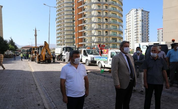 Sonbahar temizliği Gültepe Mahallesi’nde başladı