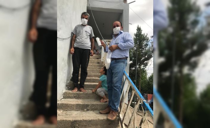 Siirt’te 30 köy ve 9 mahallede ücretsiz maske dağıtıldı