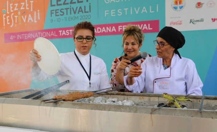 Adana Lezzet Festivali’nde kadın şefler mangal başına geçti