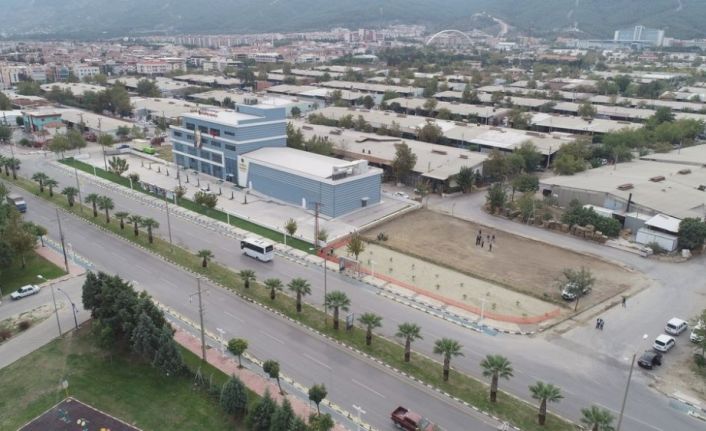 Atıl alan hem yeşillenecek hem de açık otopark olacak